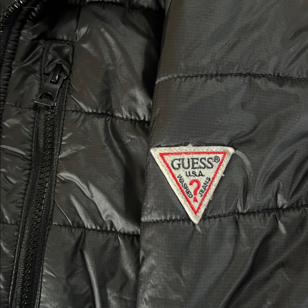 GUESS Black Quilted Hooded Jacket Size M Full Zip Lightweight Puffer Outdoor - Picture 10 of 12